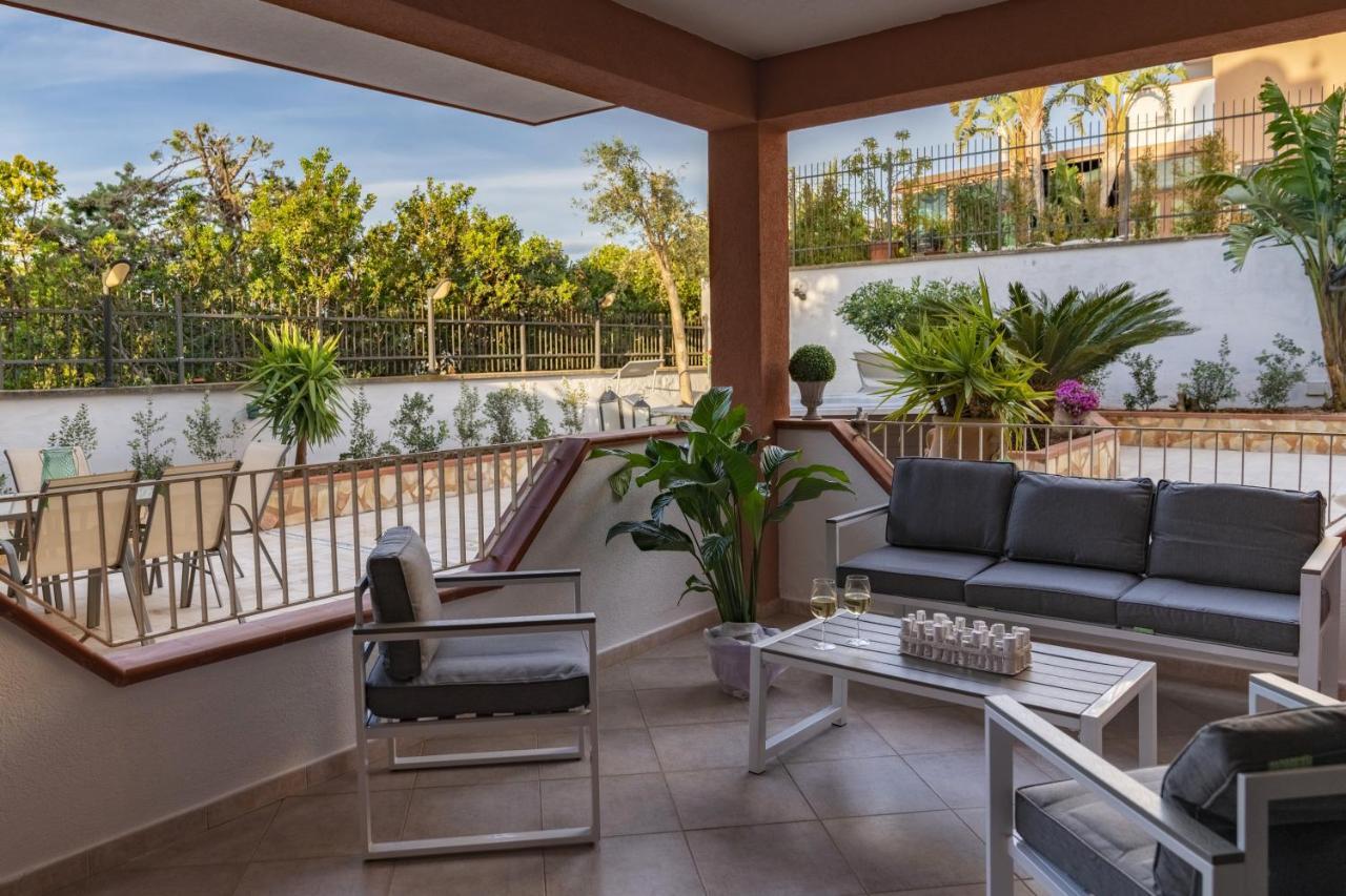 Siculi Hortis Sea - - Jacuzzi - Air Conditioning - Free Parking - Video Surveillance & Alarm System Villa