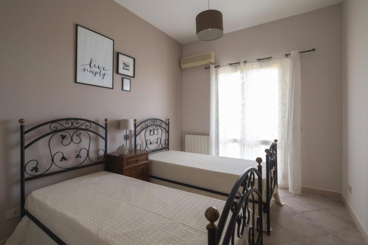 Villa Siculi Hortis Sea - - Jacuzzi - Air Conditioning - Free Parking - Video Surveillance & Alarm System