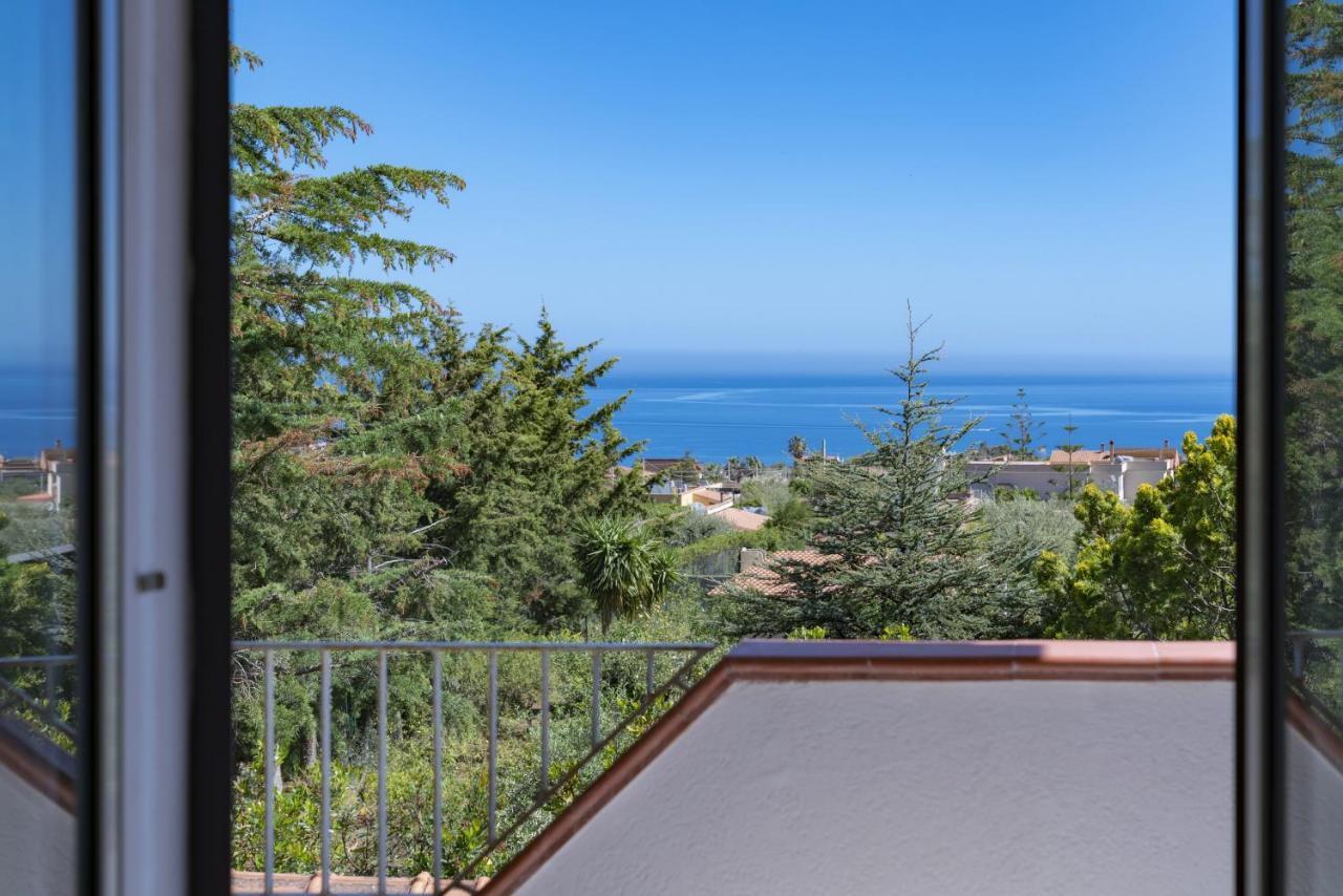 Siculi Hortis Sea - - Jacuzzi - Air Conditioning - Free Parking - Video Surveillance & Alarm System