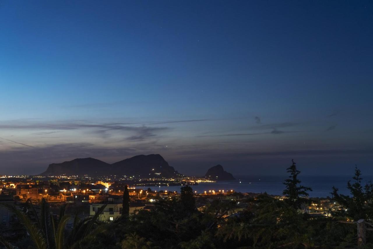 Siculi Hortis Sea - - Jacuzzi - Air Conditioning - Free Parking - Video Surveillance & Alarm System Villa Altavilla Milicia