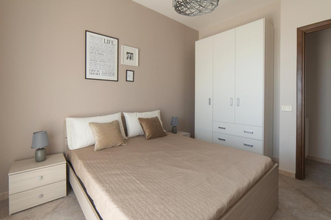 Villa Siculi Hortis Sea - - Jacuzzi - Air Conditioning - Free Parking - Video Surveillance & Alarm System